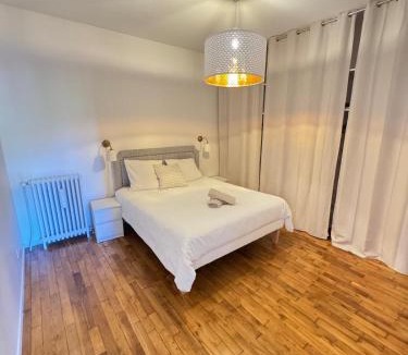 Vulaines-sur-Seine House | Large house with garden