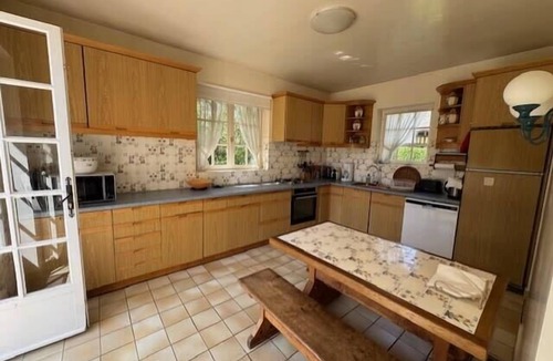 Tourgeville House | Large house with a green garden