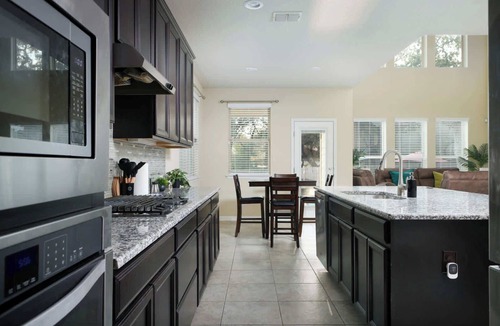 San Antonio House | Large House with Arcade, Billiards and a Pool!