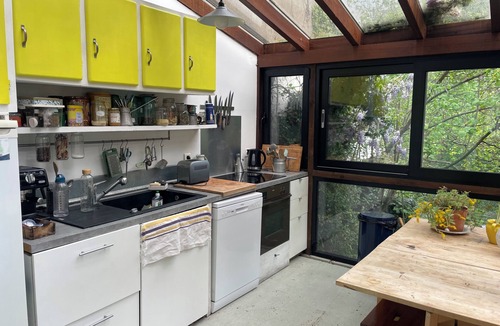 Les Lilas House | Large house with garden 2 steps from the metro.
