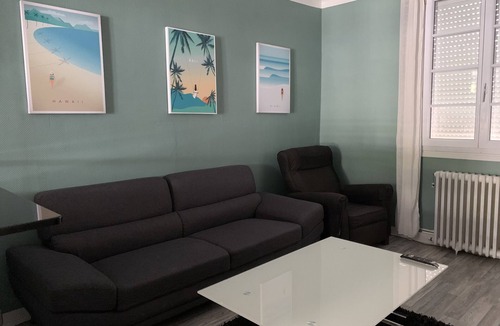 Champcevinel House | Large house with pool in Périgueux