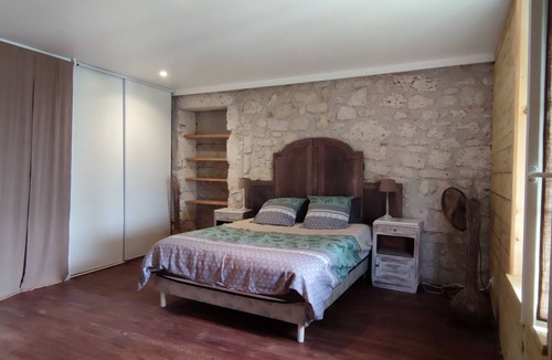 Laplume House | Large house with terrace