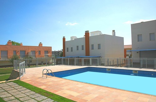 Creixell Villa | Large houses with terrace and pool for 6 people. Ref.via augusta-6