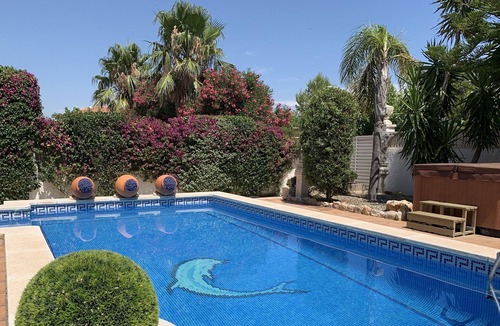 Costa del Zefir Villa | LARGE INDIVIDUAL VILLA WITH PRIVATE POOL, HOT TUB & HIGH SPEED INTERNET