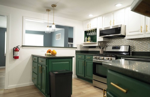 Waretown Villa | Large Jersey Shore Vacation Home With Pool/Hot Tub