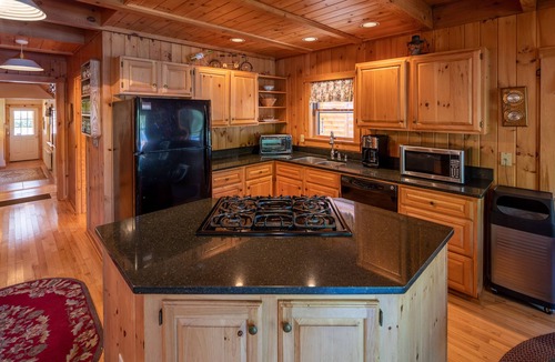 Oquossoc House | Large Lakefront Home