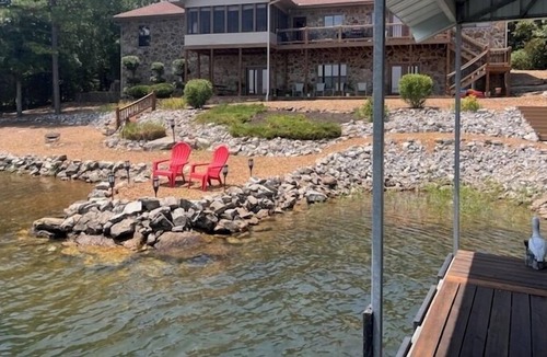 Horseshoe Bend House | Large lakefront home on beautiful Crown Lake! Spacious 3300 square feet!