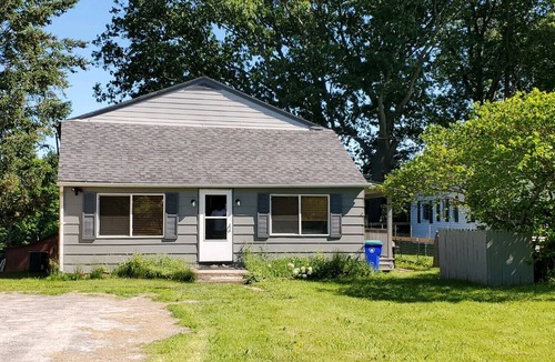 Waterport House | Large Lodge on Oak Orchard River