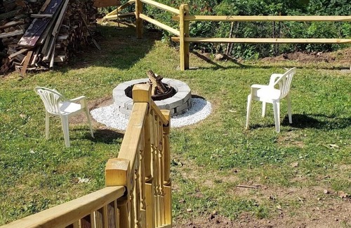 Waterport House | Large Lodge on Oak Orchard River