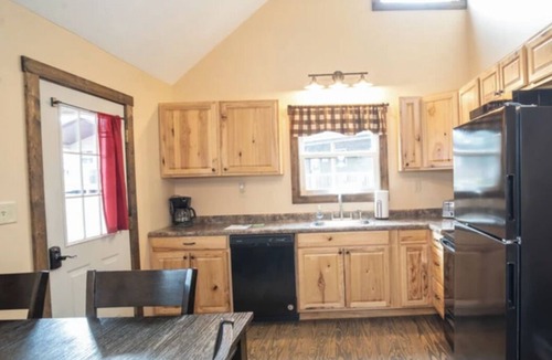 Attica House | Large Lofted Three Bedroom Villa w/3 Baths including a King Suite