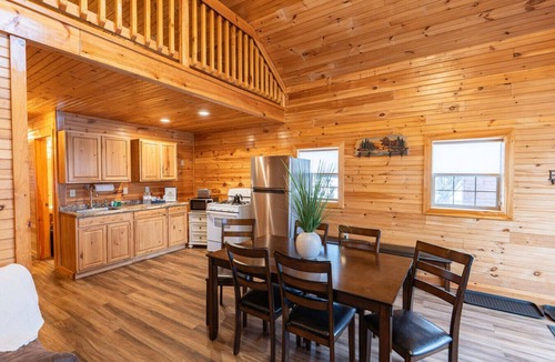 Bethlehem Cabin | Large Log Cabin for Groups