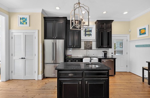 East Beach House | Large Luxury Home with Pool!