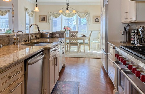 A-Zone House | Large Luxury Beach Home-8 Bedrooms, 8 Full Baths, Pool, Elevator & Rooftop Deck!