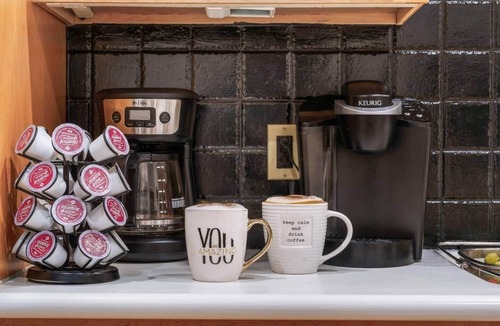 Downtown Harrisburg House | Large Luxury Executive Home Grand Piano +Courtyard