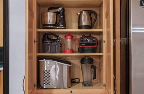 Downtown Harrisburg House | Large Luxury Executive Home Grand Piano +Courtyard