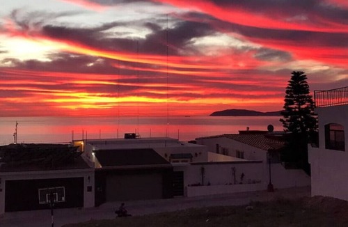 La Joya House | Large Luxury Home, Ocean View & Private Jacuzzi