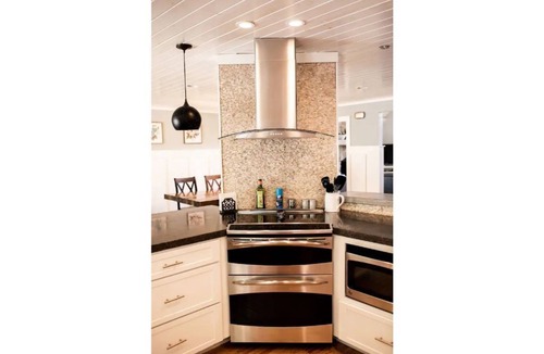 Athens House | Large Manor with mountain views, pool, hot tub