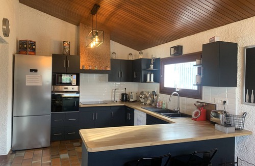 Pollestres Villa | Large Mediterranean Villa swimming pool Air-conditioned rooms for 10 people 4*.