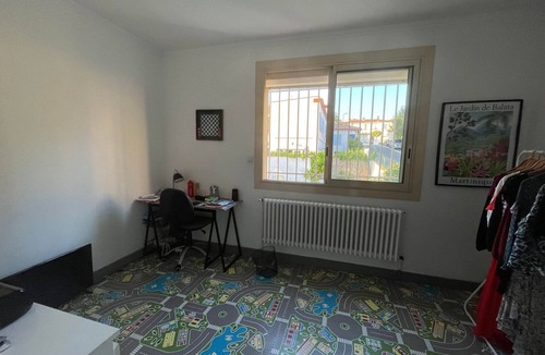 Cote Pavee Villa | Large middle-class villa near town center