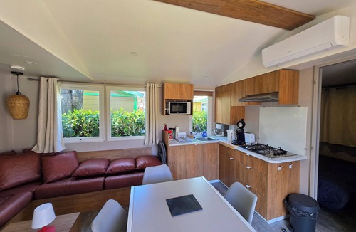 Aubenas House | Large mobile home Aubenas