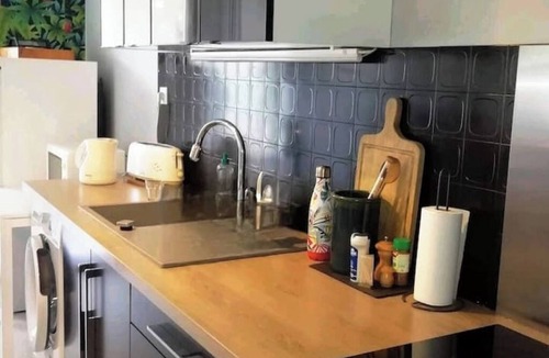 Estanove Apartment | Large, modern, air-conditioned T2