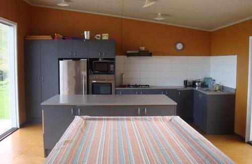 Porangahau House | Large Modern Beach Front House