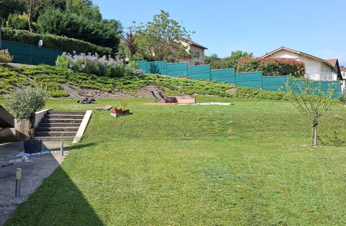 Brie-et-Angonnes House | Large modern house at the foot of the mountains with swimming pool and 2 Siberian cats