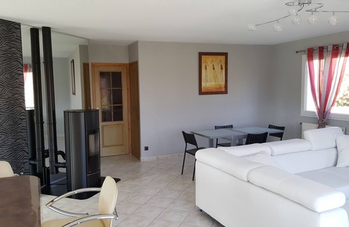 Beaune-les-Mines Villa | LARGE MODERN VILLA