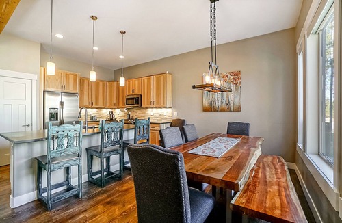 Winter Park House | Large New Townhome w/Private Hot Tub + Bus Stop + 8 Beds