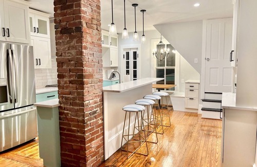 Cape Charles House | Large newly renovated Cape Victorian 5 blocks from the beach, sleeps 12