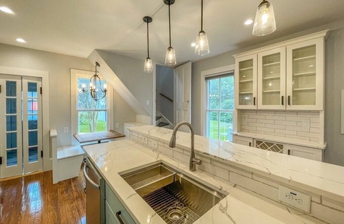 Cape Charles House | Large newly renovated Cape Victorian 5 blocks from the beach, sleeps 12