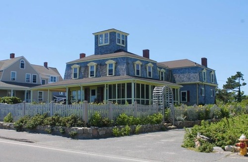 Brant Rock House | Large Oceanfront Home in Exclusive Brant Rock Section of Marshfield - Sleeps 10