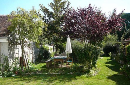 Briare House | Large old character house on the port, with garden, 1h40 from Paris