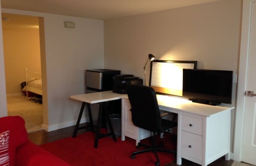 Troy Apartment | Large One bedroom - Studio Near RPI and Sage Colleges. Walk to Downtown Troy