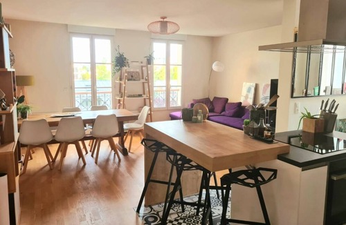 Clamart Apartment | Large, pleasant duplex apartment on top floor
