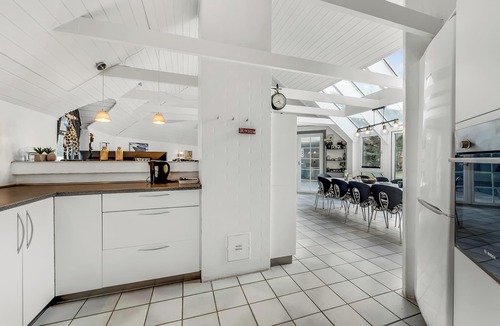 Klegod Strand Cottage | Large pool house with 6 person outdoor spa 1015