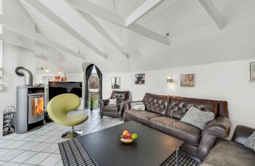 Klegod Strand House | Large Pool House With 6 Person Outdoor Spa 1015