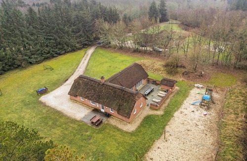 Husby Cottage | Large pool house with beach volleyball - 2000