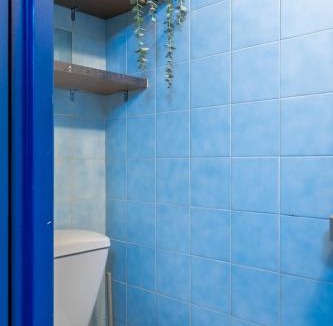 Tours Apartment | Large practical studio with parking in front of the entrance