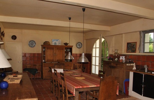 Ile d'Yeu Hotel | Large prestigious villa facing the sea on the beachside