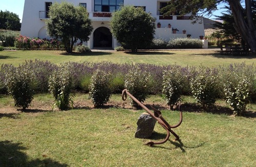 Ile d'Yeu Hotel | Large prestigious villa facing the sea on the beachside