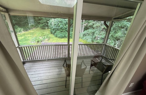 Robbinsville House | Large private home on wooded acreage