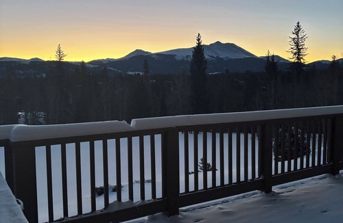 Breckenridge House | Large Private Peak 7 Lodge with Views overlooking the continental divide.