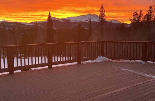 Breckenridge House | Large Private Peak 7 Lodge with Views overlooking the continental divide.