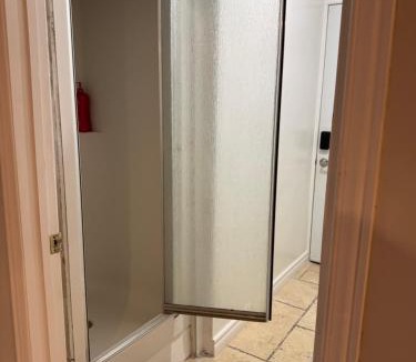 Mississauga House | Large private room