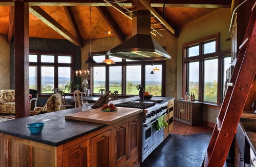 Sprout Brook House | Large property with 2nd barn/game house and additional beds