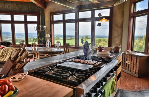 Sprout Brook House | Large property with 2nd barn/game house and additional beds