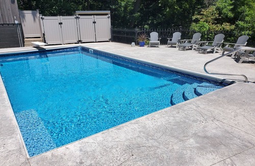 Otley House | Large ranch home with a great lake view