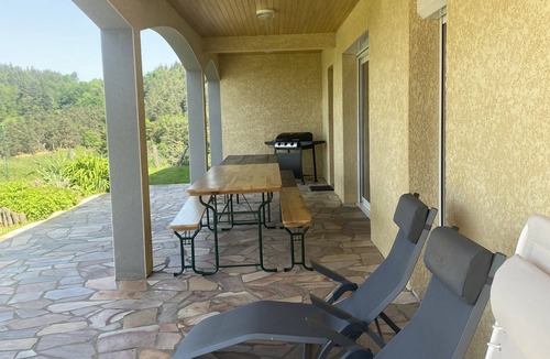 Auzon Communaute House | Large recent house with view