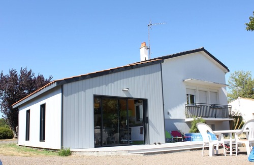 St Benoist-sur-Mer House | Large renovated house